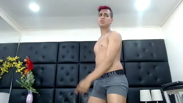 MarkoStorck online show from November 2, 2025, 8:00 pm