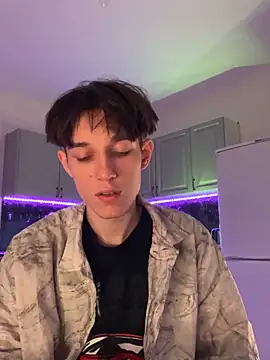 KristianGray online show from October 17, 2025, 4:09 pm