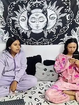 Snapshot of abby_n_emily chatting on May 12, 2026, 3:31 pm abby n emily online show from May 12, 2026, 3:31 pm
