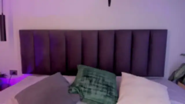 AilanaCortes online show from April 12, 2026, 12:21 pm