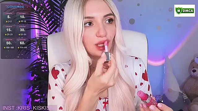 cute cake online show from December 15, 2025, 8:07 am