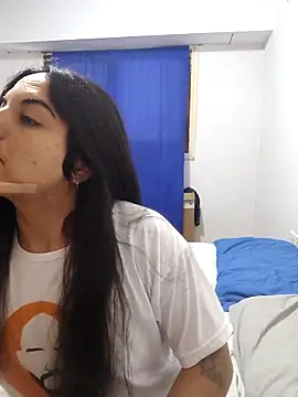 Snapshot of Lajefa2025 chatting on November 7, 2025, 4:29 pm Lajefa2025 online show from November 7, 2025, 4:29 pm