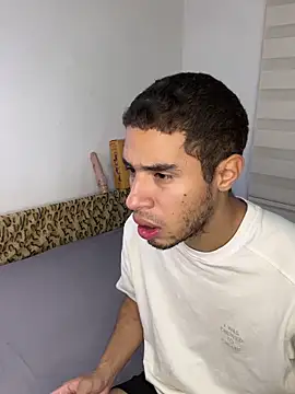 Snapshot of chucky_karla chatting on February 3, 2026, 4:32 am chucky karla online show from February 3, 2026, 4:32 am