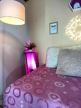 Meggie  online show from November 12, 2025, 11:14 pm