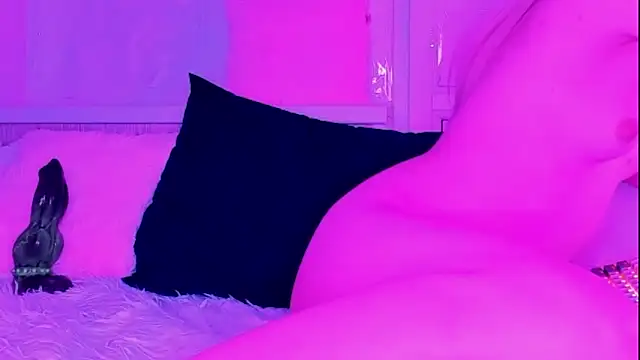 Snapshot of SweetSadness chatting on December 5, 2025, 4:14 pm SweetSadness online show from December 5, 2025, 4:14 pm