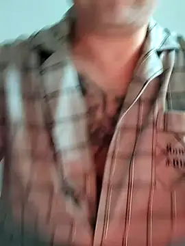 caige8888 online show from November 9, 2025, 2:32 am