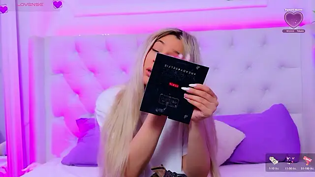 AriannaSins online show from March 19, 2026, 2:21 pm