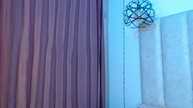 antonella rosecs online show from December 19, 2025, 3:57 am