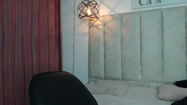 Snapshot of antonella_rosecs chatting on February 1, 2026, 4:33 am antonella rosecs online show from February 1, 2026, 4:33 am