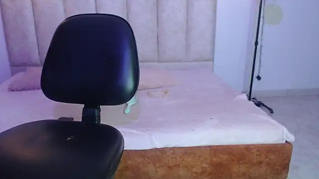 Snapshot of antonella_rosecs chatting on February 3, 2026, 4:10 am antonella rosecs online show from February 3, 2026, 4:10 am