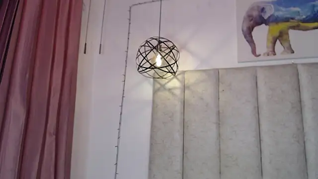 Snapshot of antonella_rosecs chatting on February 9, 2026, 5:22 am antonella rosecs online show from February 9, 2026, 5:22 am