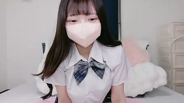 Snapshot of Mirai_oO16Oo chatting on October 17, 2025, 10:51 am Mirai oO16Oo online show from October 17, 2025, 10:51 am