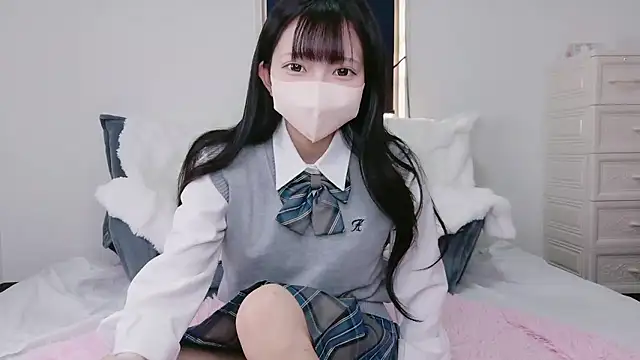 Snapshot of Mirai_oO16Oo chatting on November 25, 2025, 6:57 am Mirai oO16Oo online show from November 25, 2025, 6:57 am