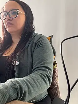 antoniamiller69 online show from October 23, 2025, 12:15 pm