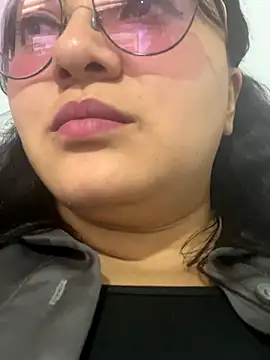 antoniamiller69 online show from November 8, 2025, 9:13 pm