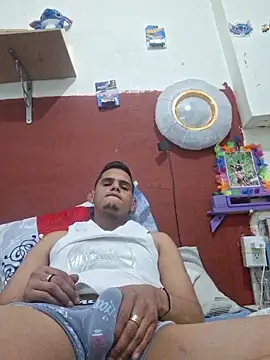 Snapshot of Daiberrubio chatting on March 3, 2026, 10:37 pm Daiberrubio online show from March 3, 2026, 10:37 pm