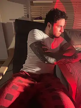 KevinWolf777 online show from October 20, 2025, 2:34 am