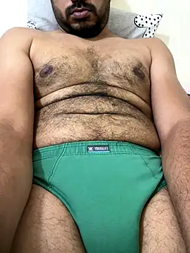 Handsome8677 online show from October 28, 2025, 9:28 pm