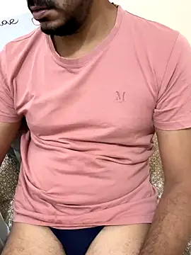 Handsome8677 online show from November 12, 2025, 7:42 am