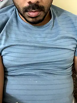 Handsome8677 online show from January 6, 2026, 10:12 pm