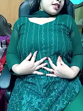 Snapshot of Porimoni22 chatting on November 6, 2025, 3:07 am Porimoni22 online show from November 6, 2025, 3:07 am