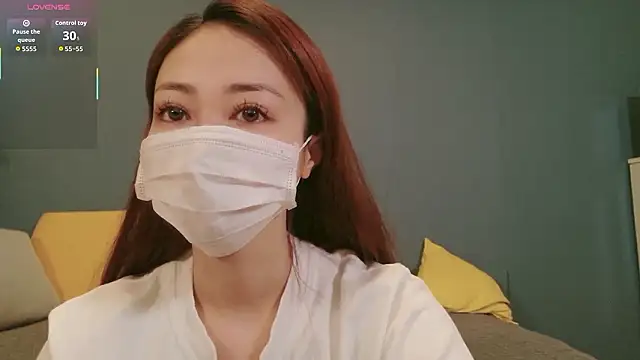 Akagami Nana online show from October 30, 2025, 3:19 am