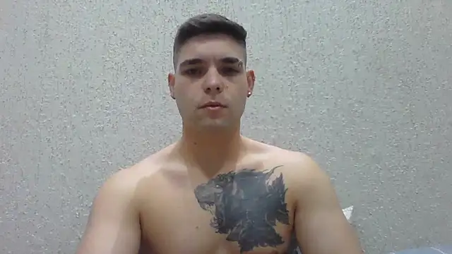 Zure-xxx online show from June 17, 2026, 7:26 pm