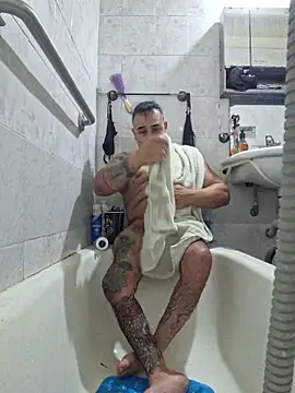 Rueditasss online show from March 4, 2026, 2:28 am