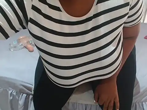 Monica-2701 online show from October 21, 2025, 5:19 am