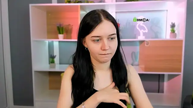 miki ti online show from February 25, 2026, 8:24 am