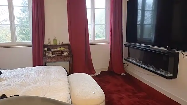 Lailawick online show from November 15, 2025, 2:57 pm