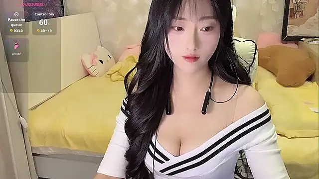 Ximi1 online show from October 29, 2025, 10:00 pm