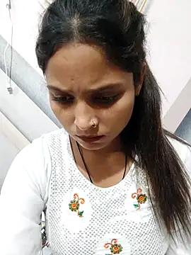 Anshika1431 online show from November 10, 2025, 3:22 pm