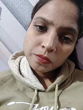 Anshika1431 online show from November 16, 2025, 3:12 am