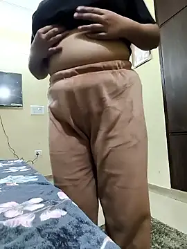 Anshika1431 online show from January 16, 2026, 5:28 pm