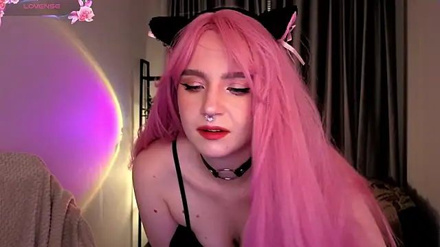 AleksaDivine online show from October 22, 2025, 9:58 pm