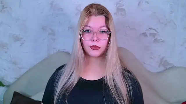 Snapshot of MonaKeli chatting on October 29, 2025, 4:09 pm MonaKeli online show from October 29, 2025, 4:09 pm