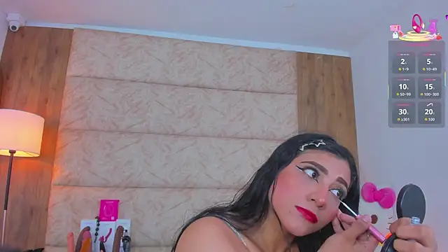 Antonella Russo1 online show from November 10, 2025, 1:10 pm