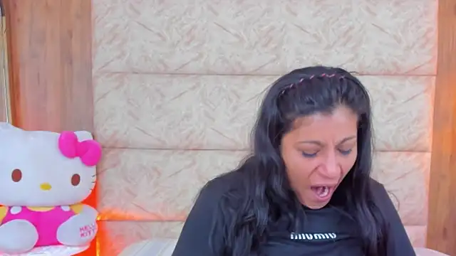 Antonella Russo1 online show from December 1, 2025, 1:16 pm