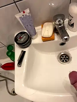 Yaroslav8886 online show from October 21, 2025, 5:08 am