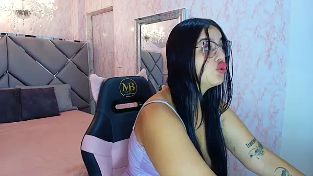 scarlett montoya online show from January 8, 2026, 1:13 pm