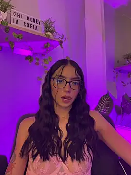 Im sofiaaa online show from April 23, 2026, 12:45 am