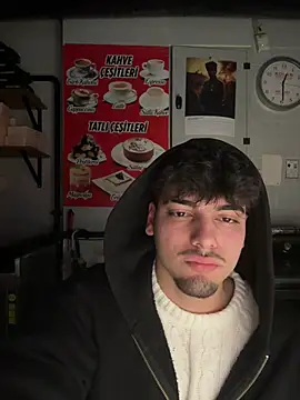 Snapshot of emir343475 chatting on February 11, 2026, 9:31 pm emir343475 online show from February 11, 2026, 9:31 pm