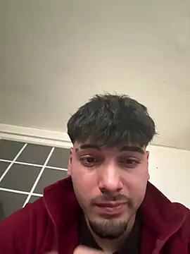 Snapshot of emir343475 chatting on February 15, 2026, 2:36 pm emir343475 online show from February 15, 2026, 2:36 pm