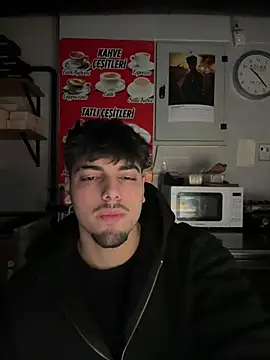 Snapshot of emir343475 chatting on February 20, 2026, 7:25 pm emir343475 online show from February 20, 2026, 7:25 pm