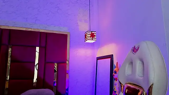 moon winy online show from March 17, 2026, 11:46 am