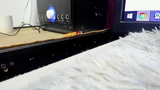 Snapshot of IvettePetit chatting on November 6, 2025, 10:10 pm IvettePetit online show from November 6, 2025, 10:10 pm