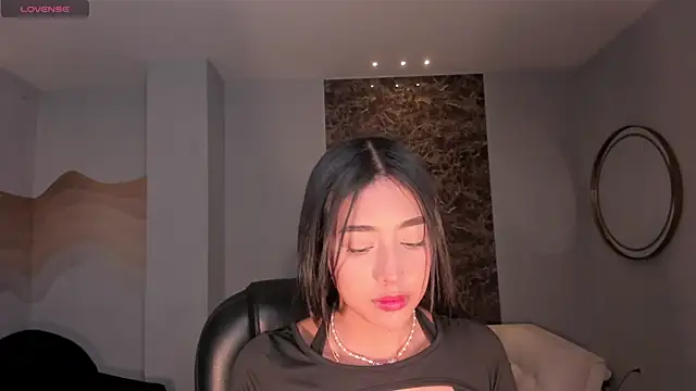 Snapshot of ScarlettBlaze_ chatting on December 22, 2025, 12:02 pm ScarlettBlaze online show from December 22, 2025, 12:02 pm