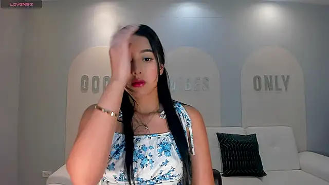 Snapshot of ScarlettBlaze_ chatting on May 8, 2026, 12:10 pm ScarlettBlaze online show from May 8, 2026, 12:10 pm