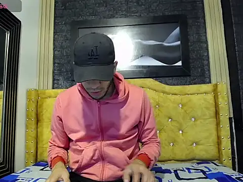 pether hairy online show from December 14, 2025, 5:24 am